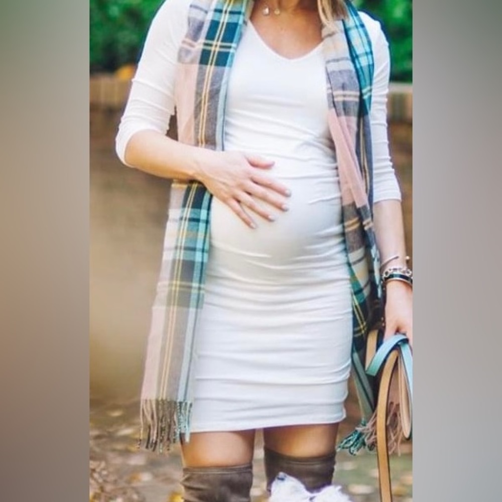Pinkblush fitted maternity dress
